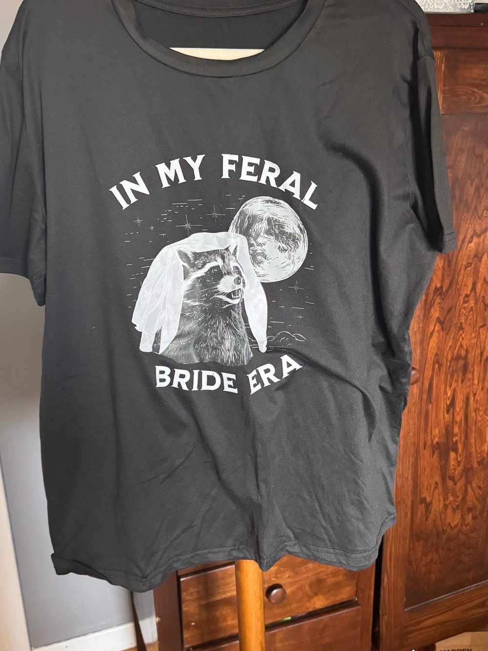 👰‍♀️”In My Feral Bride Era” Graphic Tee — Size XL